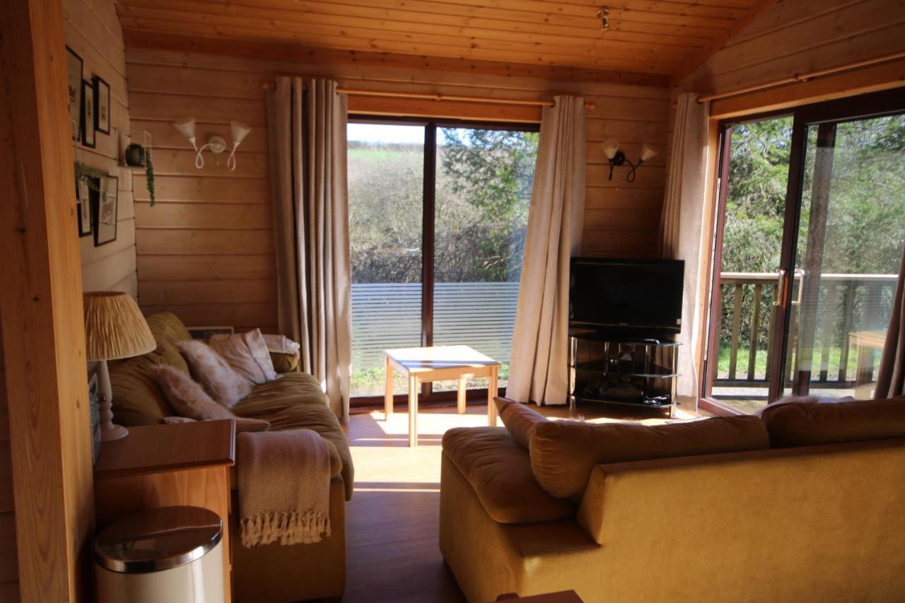 Hartland Hideaway Lodge Woolfardisworthy  Bagian luar foto